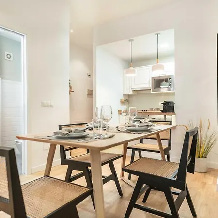 Comfortable With Balcony - Center * Malaga